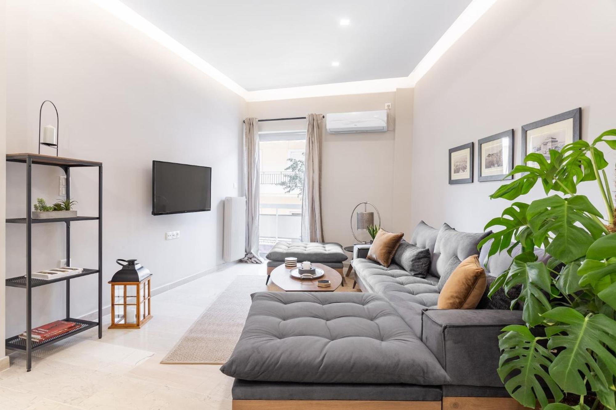 Deluxe 3-Bdrm Urban-Industrial Apt At Acropolis Aten Exteriör bild